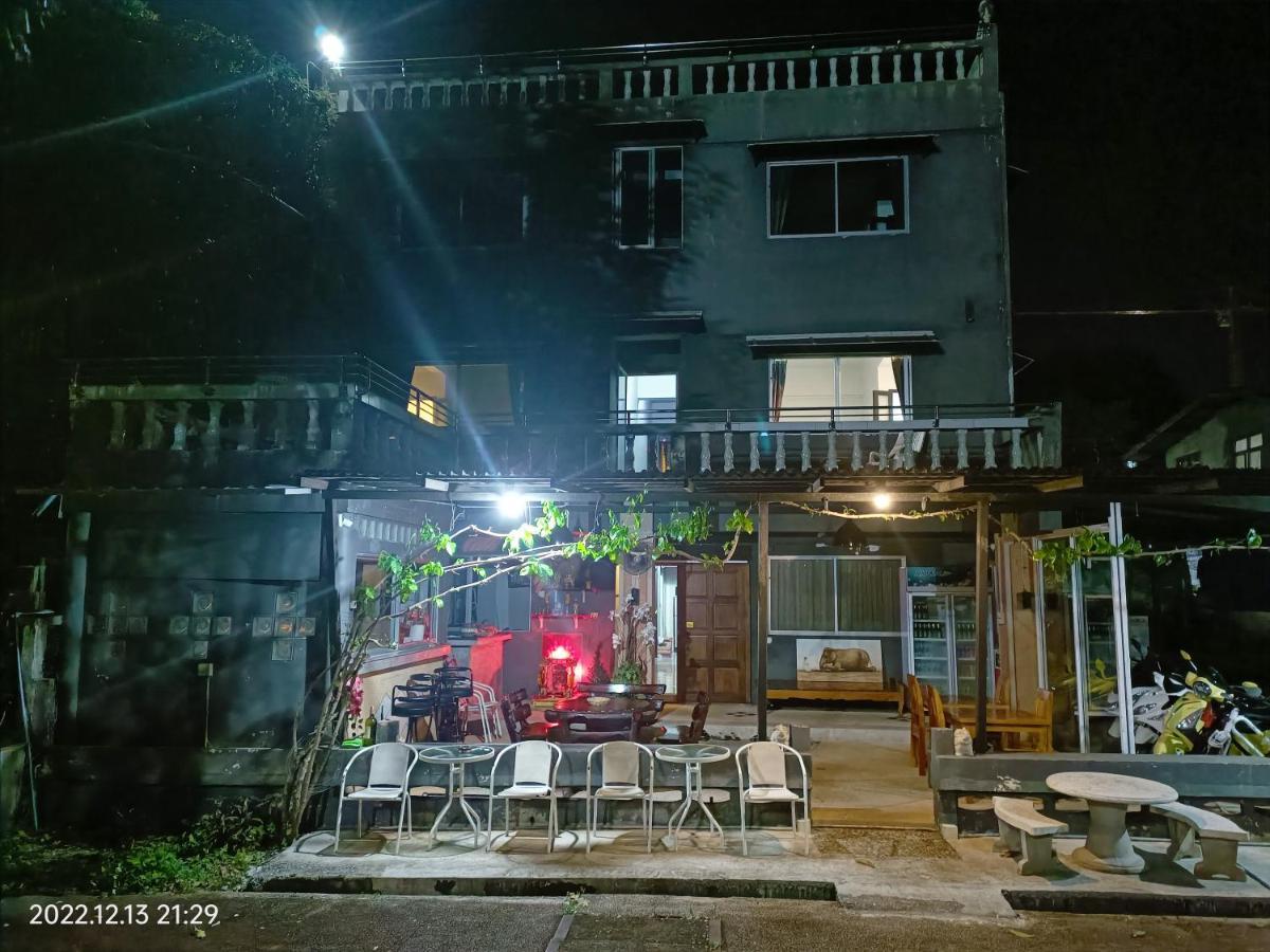 Funky Crab The River Krabi Exterior foto